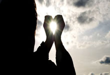 交易股票手机:股票网手机版-A股史上首次！配合造假的也狠罚 全链条追责开启 将带来哪些影响？